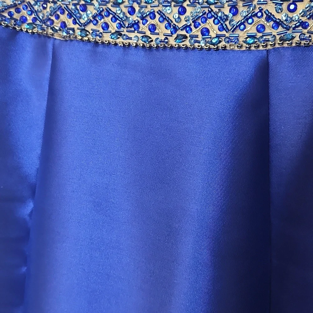 Size 4 royal blue prom/evening gown w/ cold shoulders & long sleeves, beaded top - Picture 8 of 16